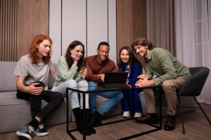 47. Rencontrer de nouveaux amis et parler des centres d’intérêt